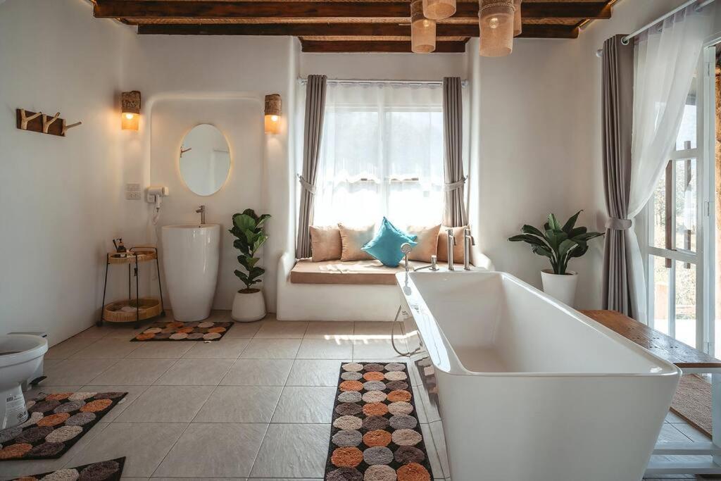 Elephantpoolvilla Maetang Chiangmai Ban Muang Kut Exterior foto